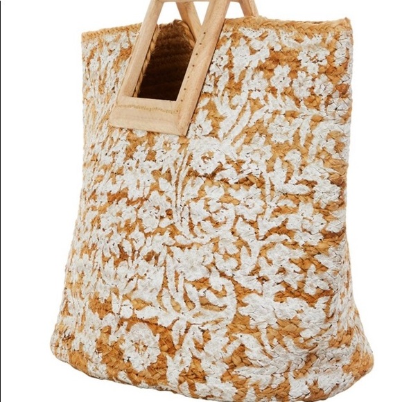 NWOT Straw bag - Picture 9 of 11